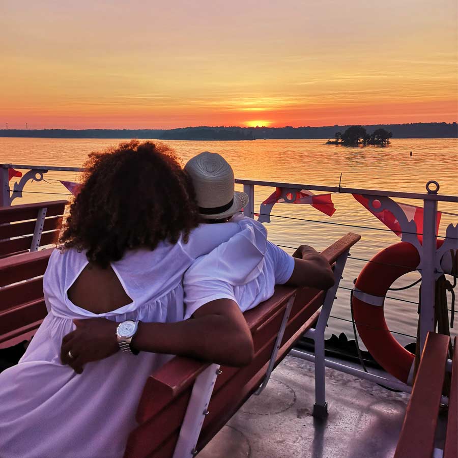 1000 islands Cruise at Sunset