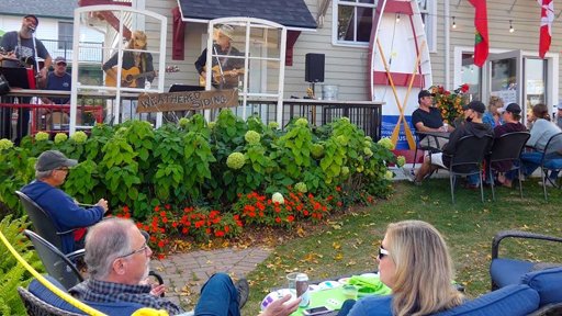 The outdoor seating area at the Boat Shop Cafe in the 1000 Islands.